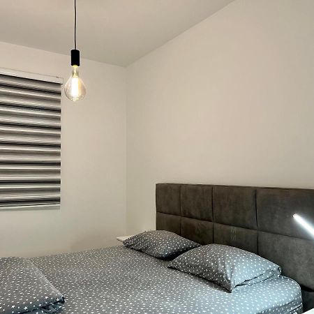 Kaljevic 13 Daire Bar Dış mekan fotoğraf
