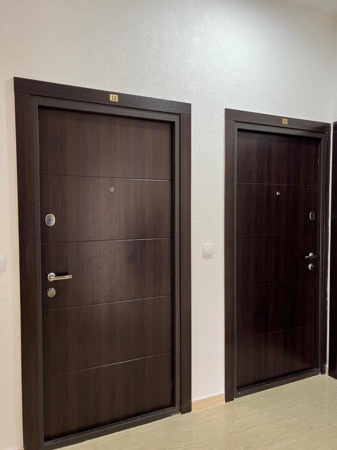 Kaljevic 13 Daire Bar Dış mekan fotoğraf